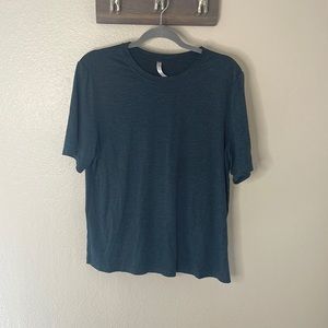Heathered navy basic tee